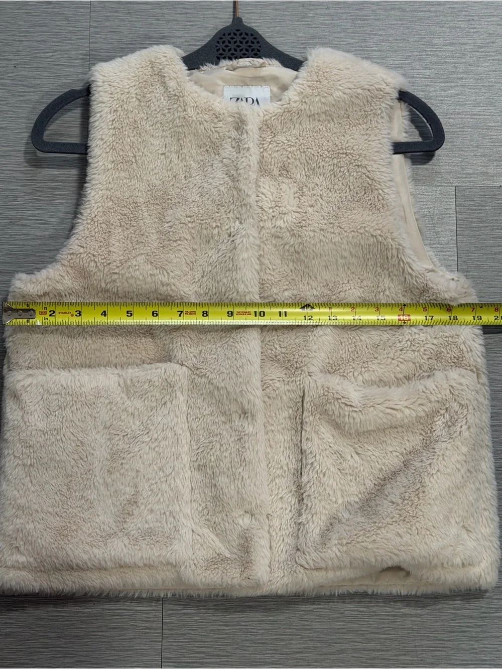 Zara Girls Cream Faux Fur Vest Size 11-12